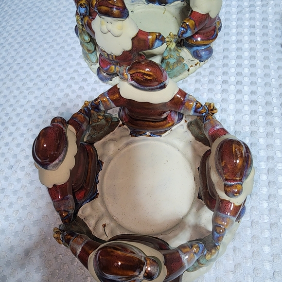 CIRCLE OF SANTAS EUC LARGE CANDLE HOLDER SET OF 4 SET CERAMIC CHRISTMAS TIME - Picture 3 of 9